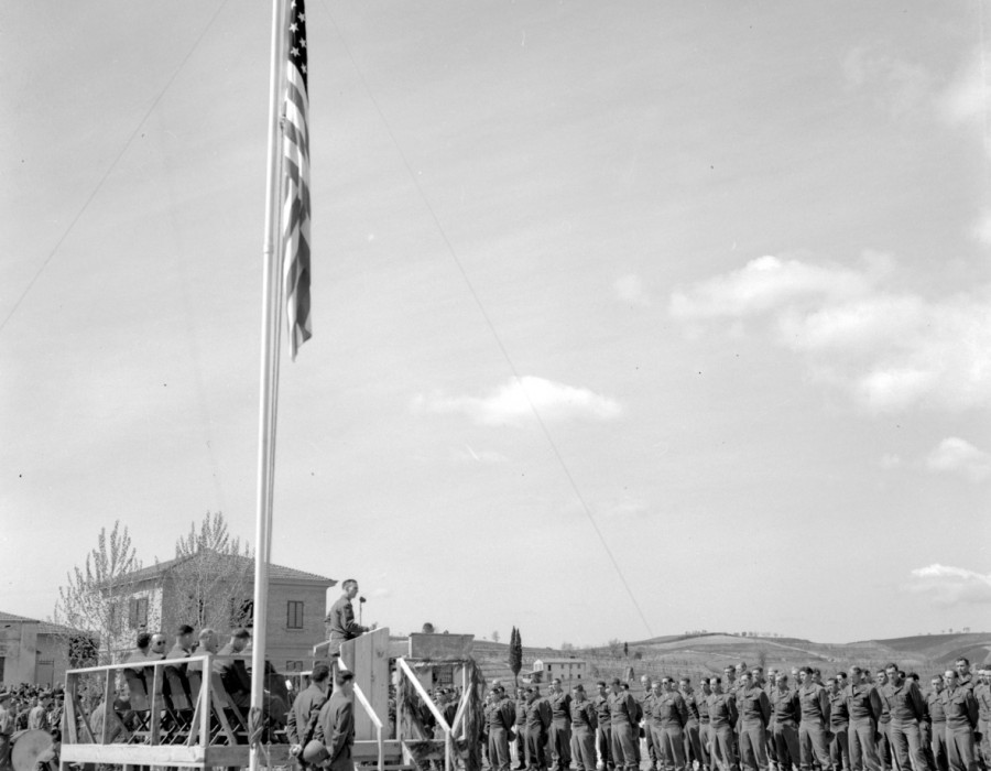 88 april 6. stage and soldiers at memorial services castelfiorentino italy
